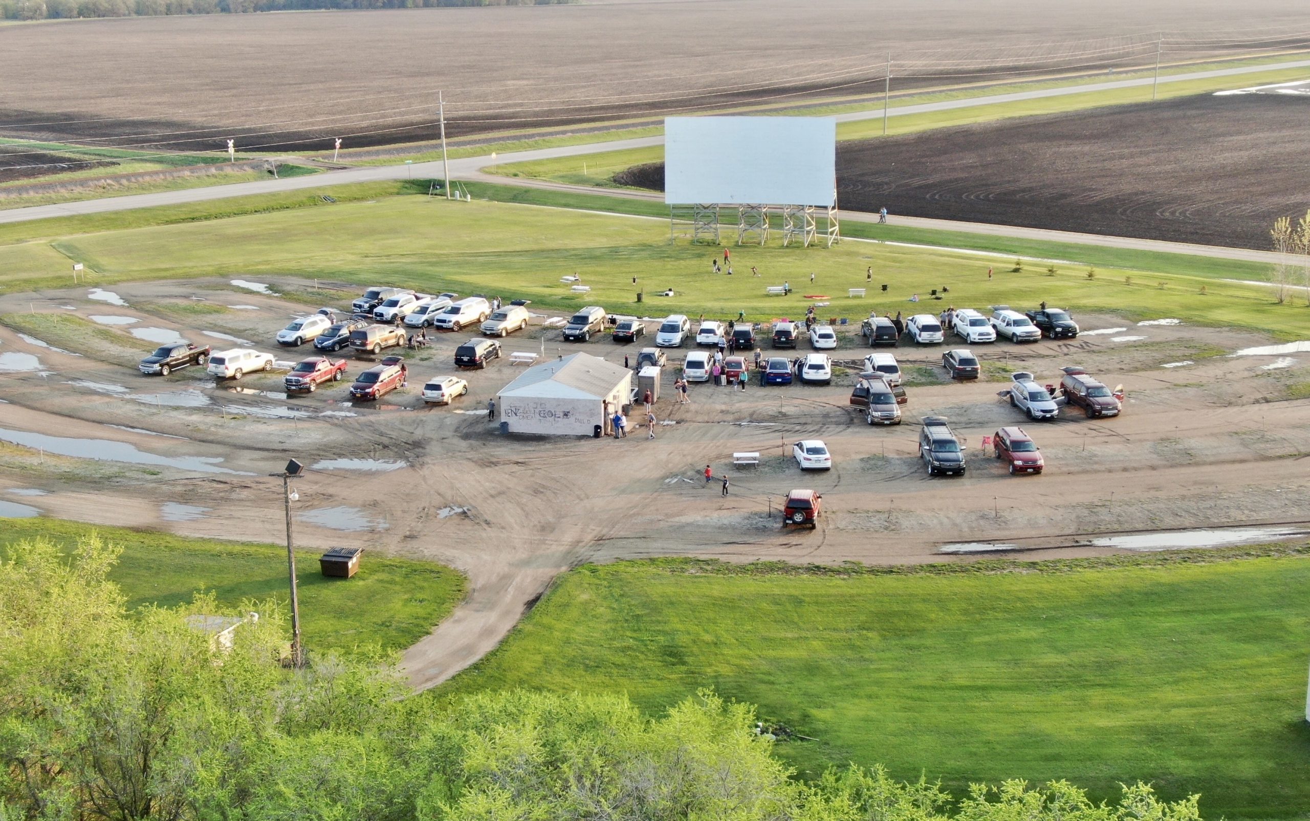 drive in movie mn open