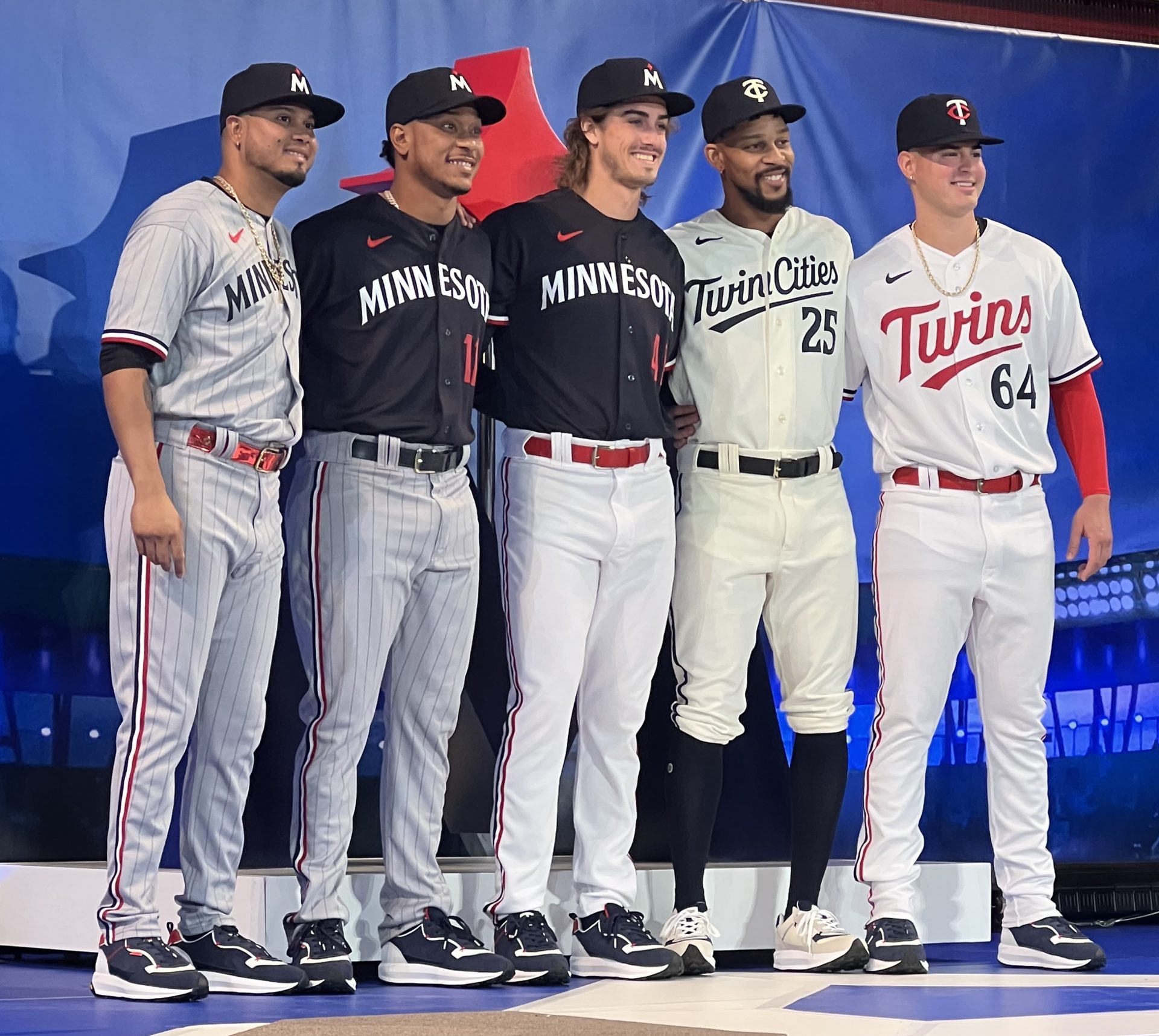 Minnesota Twins unveil new uniform designs