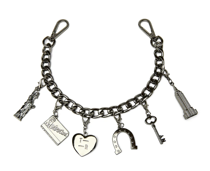 Think Rolyn NYC Chain local fashion gift guide